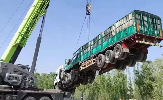 阿荣旗道路脱困救援案例
